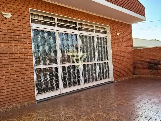 Casa com 330m² 3 quartos e 3 banheiros, à venda, no bairro Jardim Paulista em Ribeirão Preto