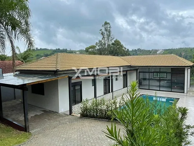 Casa com 544m² 3 quartos e 3 banheiros, à venda, no bairro Jardim Estância Brasil em Atibaia