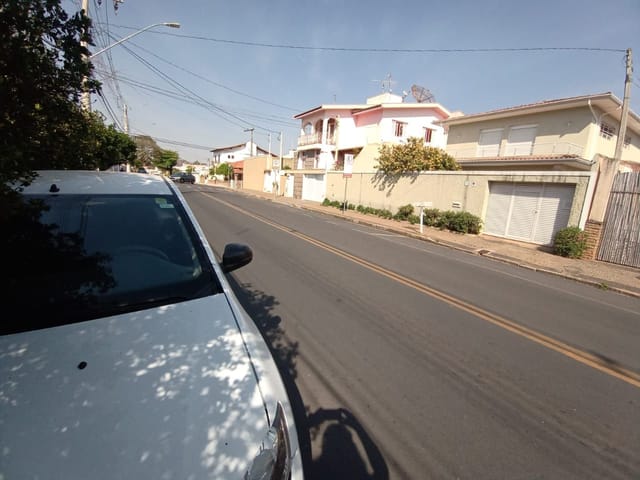 Casa com 405m² 3 quartos e 2 banheiros, à venda, no bairro Centro em São João da Boa Vista