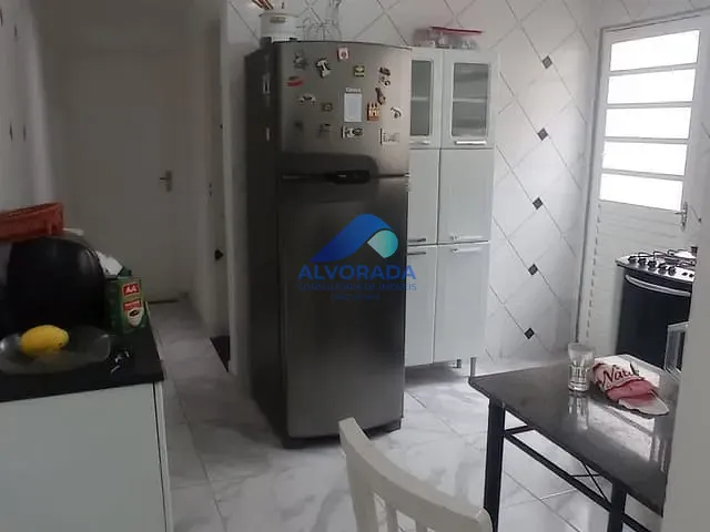 Casa com 125m² 2 quartos e 1 banheiro, à venda, no bairro Jardim Oswaldo Cruz em São José dos Campos