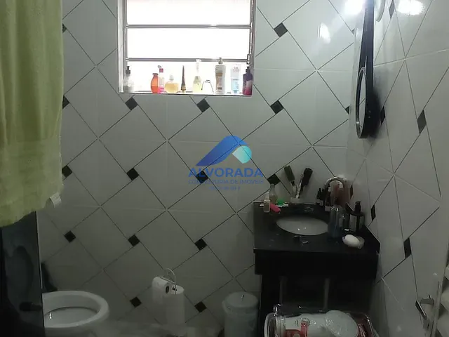 Casa com 125m² 2 quartos e 1 banheiro, à venda, no bairro Jardim Oswaldo Cruz em São José dos Campos