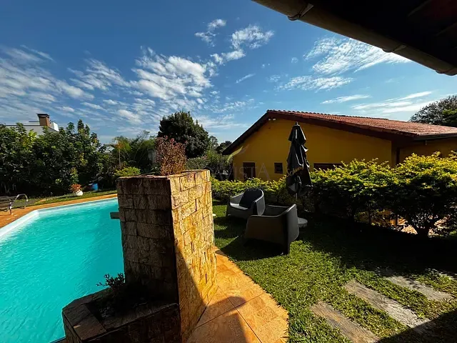 Casa com 1000m² 3 quartos e 3 banheiros, à venda, no bairro Batatuba em Piracaia