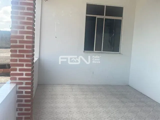 Casa 3 quartos e 3 banheiros, para alugar, no bairro Centro em Camaçari