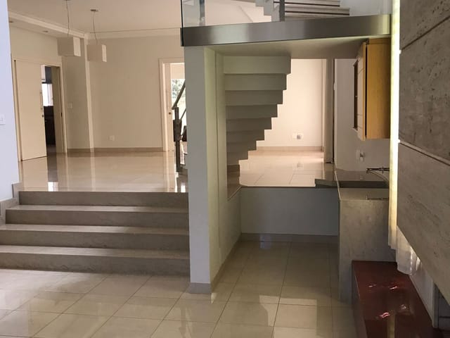 Casa 4 quartos e 6 banheiros, à venda, no bairro Alphaville Imbuias em Londrina