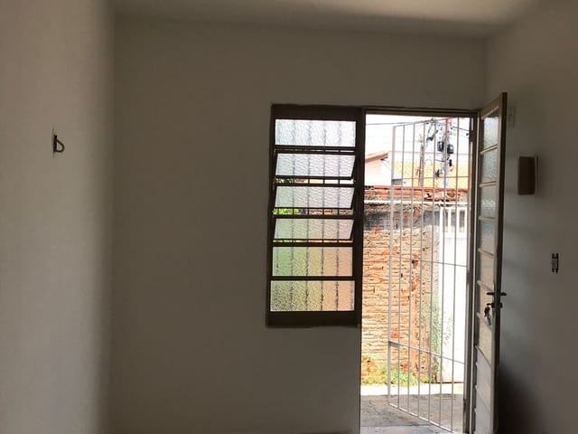 Casa com 180m² 2 quartos e 2 banheiros, à venda, no bairro Conjunto Residencial Parque São Bento em Campinas