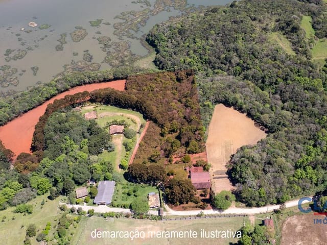 Casa à venda, no bairro Colônia Mariana em Campo Largo