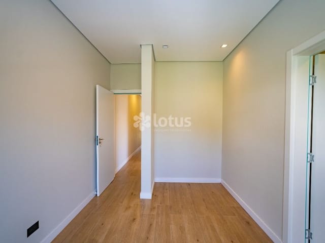 Casa com 150m² 3 quartos e 4 banheiros, à venda, no bairro Nova Jaguari em Santana de Parnaíba