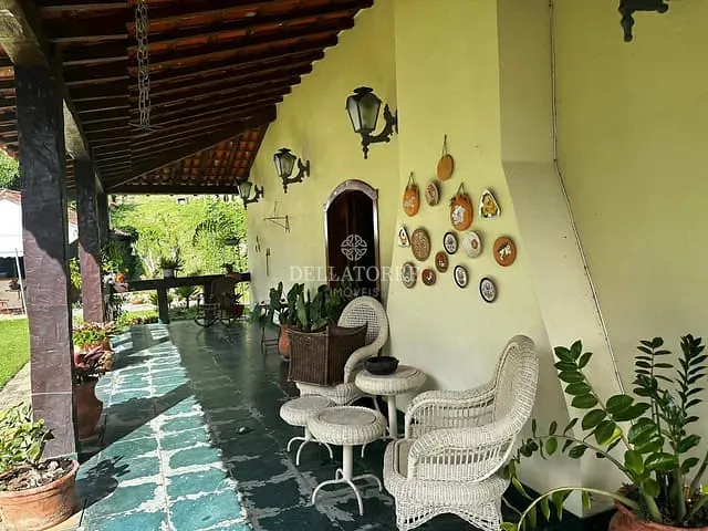 Casa com 3060m² 3 quartos e 4 banheiros, à venda, no bairro Fazenda Boa Fé em Teresópolis