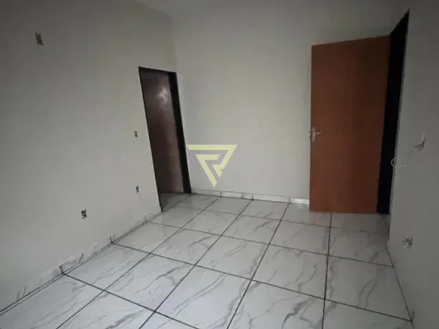 Casa com 130m² 2 quartos e 2 banheiros, à venda, no bairro Jardim Heitor Rigon em Ribeirão Preto