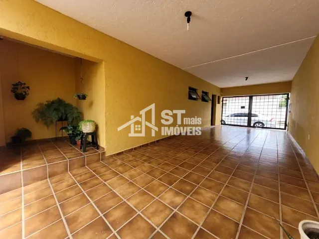 Casa com 710m² 4 quartos e 3 banheiros, à venda, no bairro Vila Mosconi em Andradas