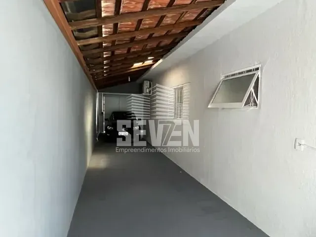 Casa com 242m² 3 quartos e 2 banheiros, à venda, no bairro Parque Santa Cecília em Bauru