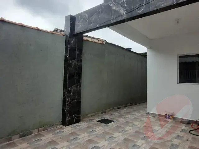 Casa com 100m² 2 quartos e 3 banheiros, à venda, no bairro Samambaia em Praia Grande