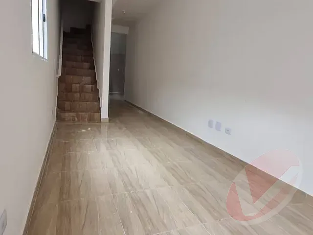 Casa com 100m² 2 quartos e 3 banheiros, à venda, no bairro Samambaia em Praia Grande