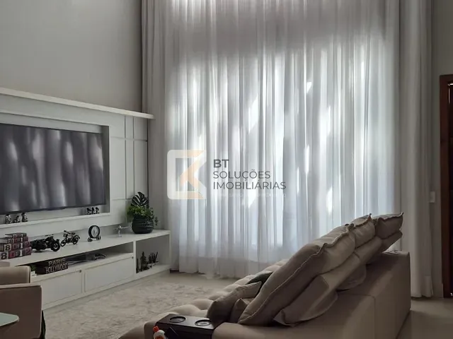 Casa com 300m² 3 quartos e 5 banheiros, à venda, no bairro Jardim Residencial Dona Lucilla em Indaiatuba
