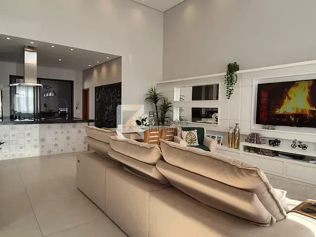 Casa com 300m² 3 quartos e 5 banheiros, à venda, no bairro Jardim Residencial Dona Lucilla em Indaiatuba