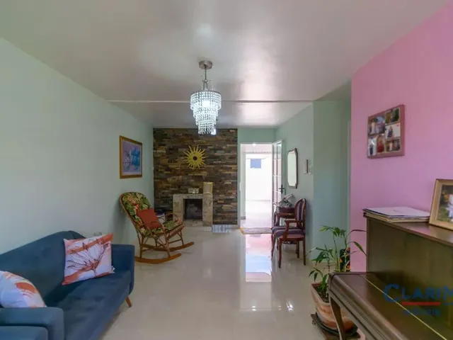 Casa 2 quartos e 3 banheiros, à venda, no bairro Vila Bancária em Campo Largo