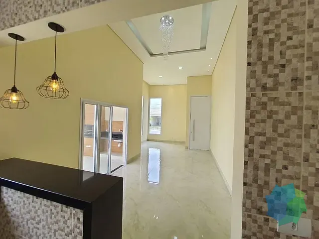 Casa com 232m² 3 quartos e 2 banheiros, à venda, no bairro Loteamento Terras de São Pedro e São Paulo em Salto