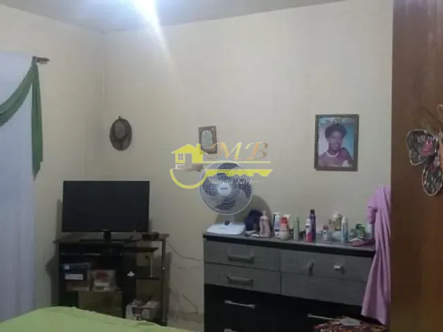 Casa com 410m² 2 quartos e 1 banheiro, à venda, no bairro Vila Aeroporto em Campinas