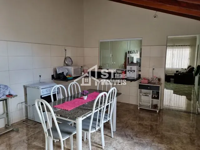 Casa com 200m² 2 quartos e 1 banheiro, à venda, no bairro Jardim Brasil em Andradas