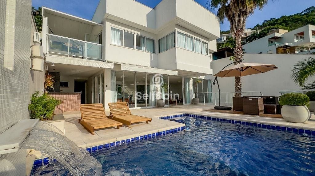 Casa, 5 quartos, 620 m² - Foto 1