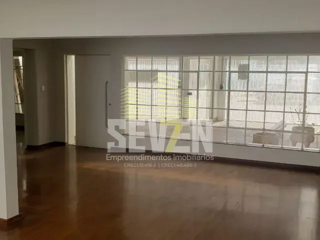 Casa com 363m² 5 quartos e 3 banheiros, à venda, no bairro Vila Noemy em Bauru