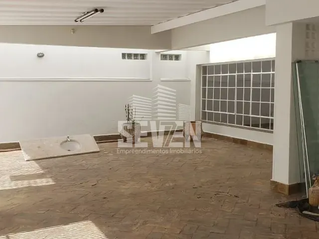 Casa com 363m² 5 quartos e 3 banheiros, à venda, no bairro Vila Noemy em Bauru