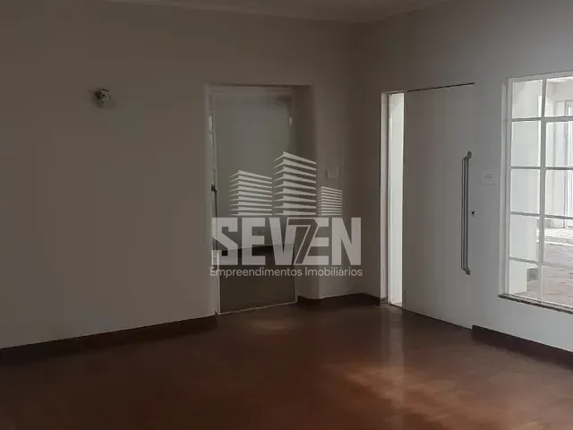 Casa com 363m² 5 quartos e 3 banheiros, à venda, no bairro Vila Noemy em Bauru