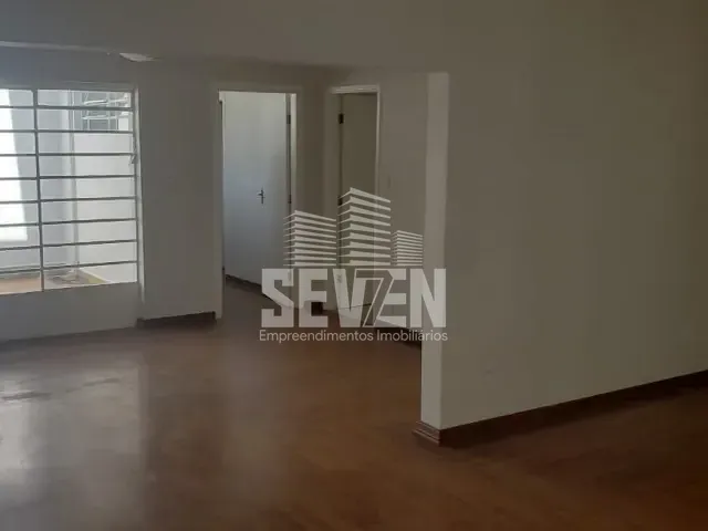 Casa com 363m² 5 quartos e 3 banheiros, à venda, no bairro Vila Noemy em Bauru