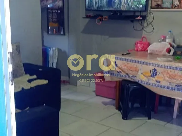 Casa com 110m² 2 quartos e 1 banheiro, à venda, no bairro Três Vendas em Pelotas