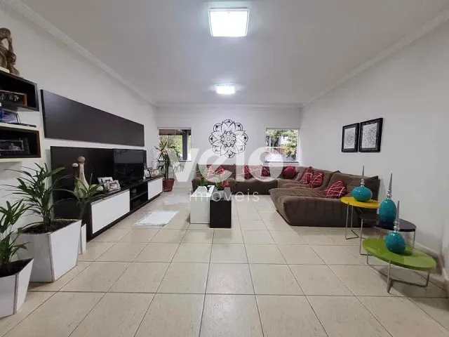 Casa com 2000m² 4 quartos e 6 banheiros, à venda, no bairro Chácaras Cataguá em Taubaté
