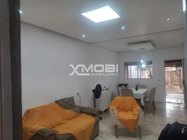 Casa 1 quarto e 1 banheiro, à venda, no bairro Parque Residencial Jundiaí em Jundiaí