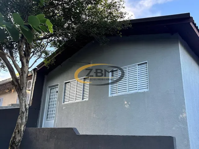 Casa com 250m² 3 quartos e 2 banheiros, à venda, no bairro Tarobá em Londrina