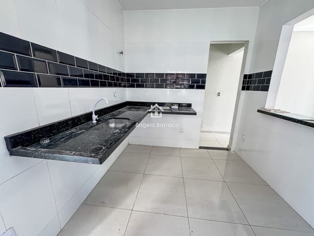 Casa com 240m² 2 quartos e 3 banheiros, para alugar, no bairro Jardim Atlântico Central (Itaipuaçu) em Maricá