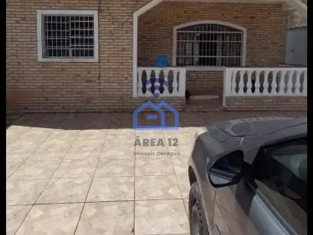 Casa com 300m² 2 quartos e 2 banheiros, à venda, no bairro Perequê Mirim em Caraguatatuba