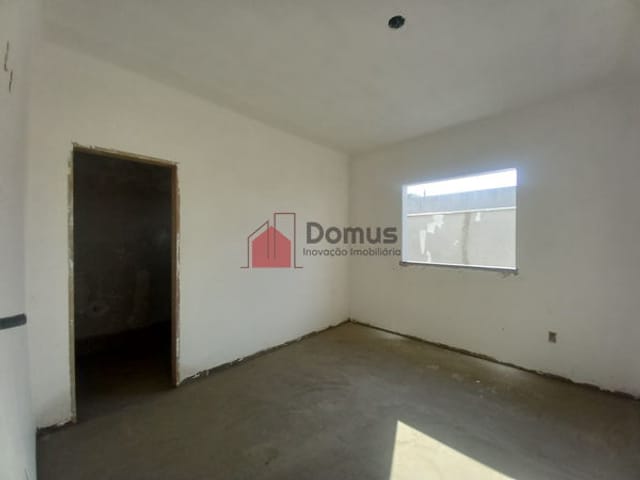 Casa com 176m², à venda, no bairro Res. Santa Clara em Pindamonhangaba