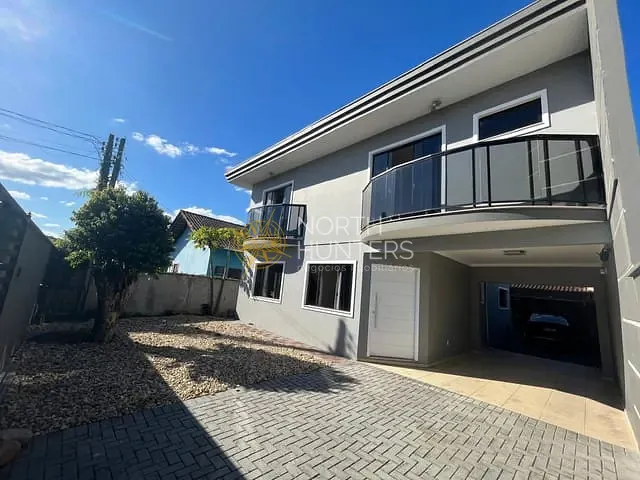 Casa com 433m² 4 quartos e 4 banheiros, à venda, no bairro Vila Nova em Joinville