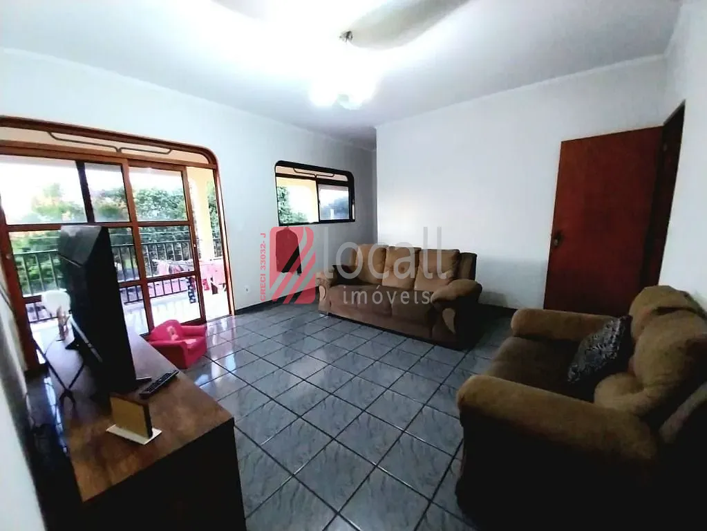 Casa com 4 quartos à venda, 494m² — foto 2 de 20