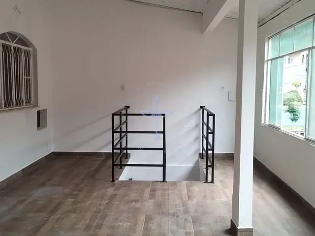 Casa 2 quartos e 1 banheiro, para alugar, no bairro Sahy em Mangaratiba
