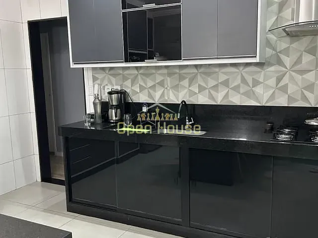 Casa 3 quartos e 3 banheiros, à venda, no bairro Retiro em Volta Redonda