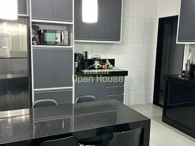 Casa 3 quartos e 3 banheiros, à venda, no bairro Retiro em Volta Redonda