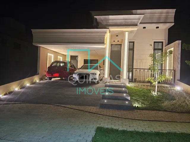 Casa com 300m² 4 quartos e 3 banheiros, à venda, no bairro Medeiros em Jundiaí
