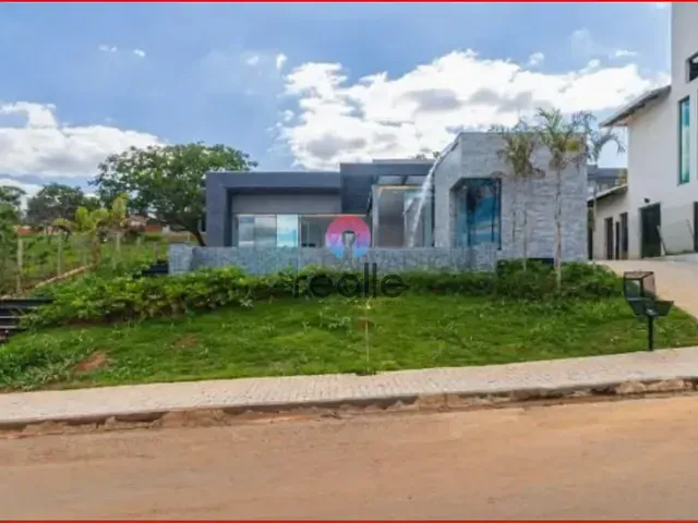 Casa com 1000m² 4 quartos e 5 banheiros, à venda, no bairro Gran Royalle em Lagoa Santa