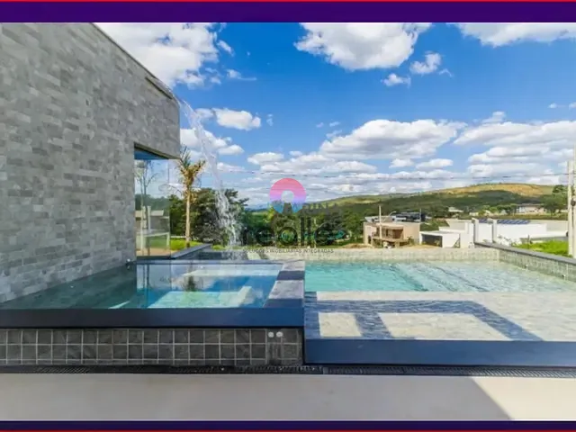 Casa com 1000m² 4 quartos e 5 banheiros, à venda, no bairro Gran Royalle em Lagoa Santa