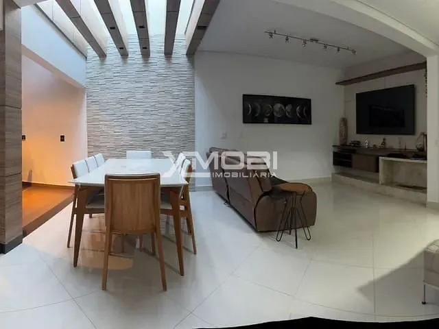 Casa com 203m² 4 quartos e 3 banheiros, à venda, no bairro Jardim Ermida I em Jundiaí