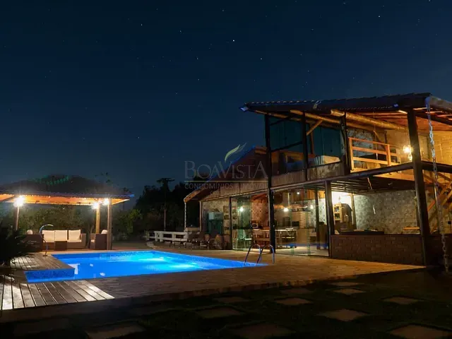 Casa com 1000m² 3 quartos e 5 banheiros, à venda, no bairro Batatuba em Piracaia