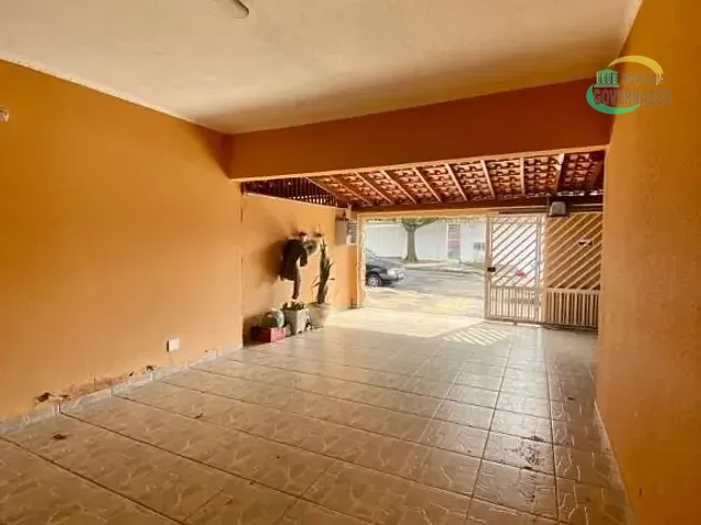 Casa com 249m² 3 quartos e 2 banheiros, à venda, no bairro Jardim Novo Campos Elíseos em Campinas