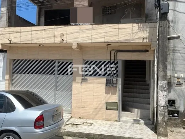 Casa com 120m² 3 quartos e 1 banheiro, à venda, no bairro Alto do Triângulo em Camaçari