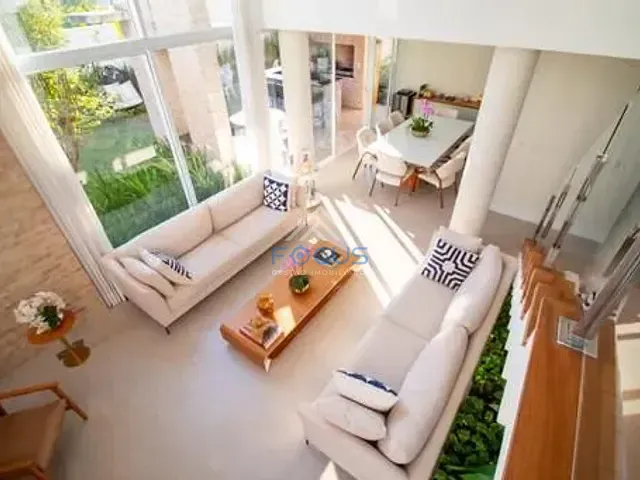 Casa com 700m² 3 quartos e 5 banheiros, à venda, no bairro Cidade Santos Dumont em Jundiaí