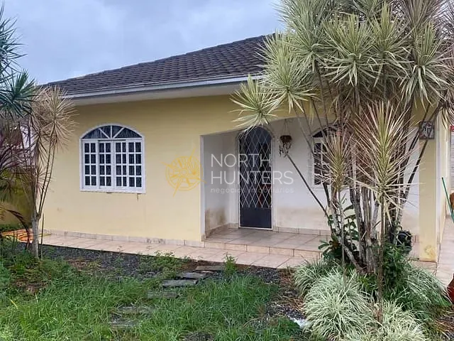 Casa com 140m² 3 quartos e 2 banheiros, à venda, no bairro Aventureiro em Joinville