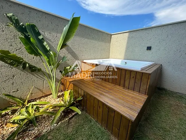 Casa com 200m² 3 quartos e 3 banheiros, à venda, no bairro Forquilhas em São José